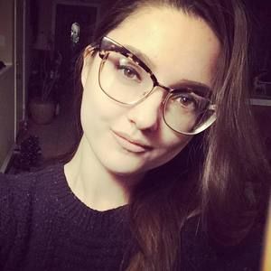 Meet your Posher, Milena